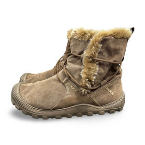 Thinsulate Insulation Women's Winter Snow Boots Faux Fur Khaki Size 11B